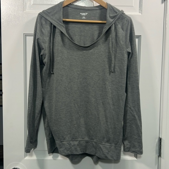 Old Navy Active longsleeve hooded, go dry shirt - Picture 1 of 3